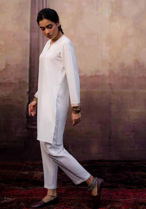 TEJ Fitted Suit In White
